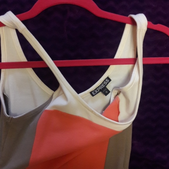 Designer:EXPRESS SKATER DRESS - Picture 2 of 3